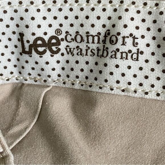 Women's Lee Comfort Stretch Waistband Khaki Bermuda Shorts Size 14P - Picture 7 of 9